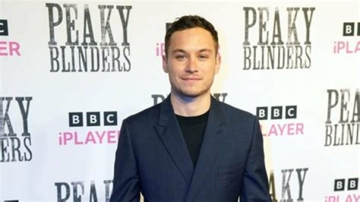 Finn Cole Wiki, Net Worth, Age, Height, Brother, Girlfriend