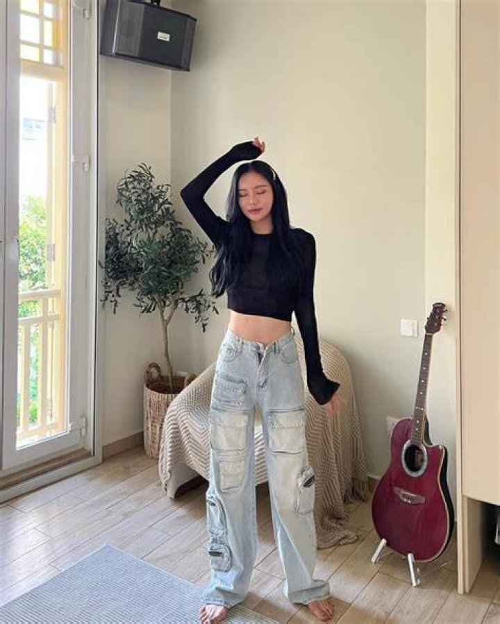 KIM LIM pics
