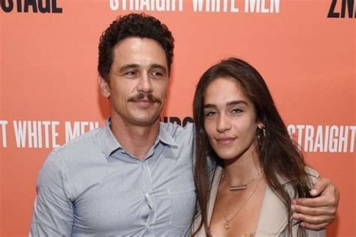 
Meet Isabel Pakzad – James Franco’s Girlfriend Who is 15 Years Younger

