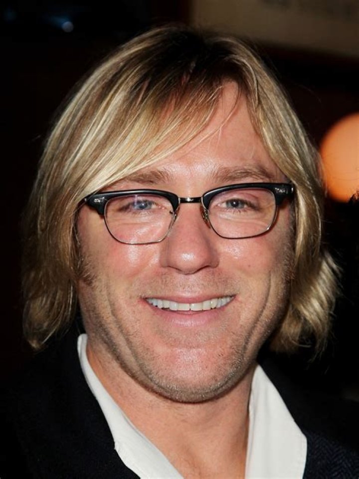 Ron Eldard Height