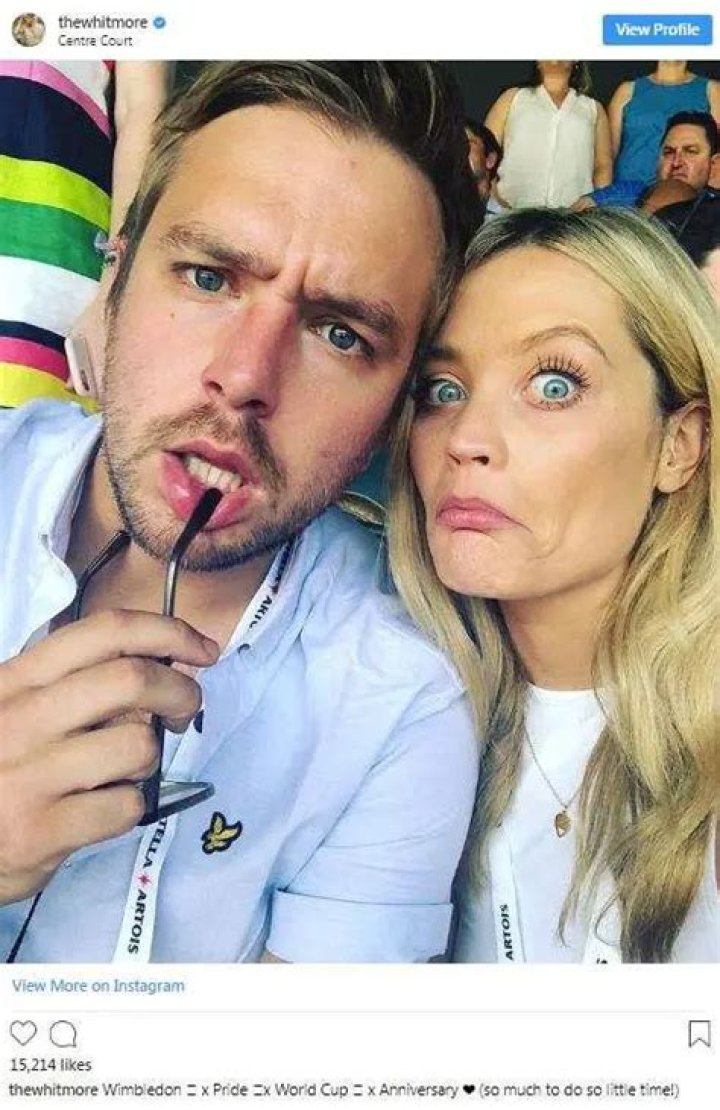 Why Iain Stirling Age 30, Love Island Narrator Came Out With Girlfriend